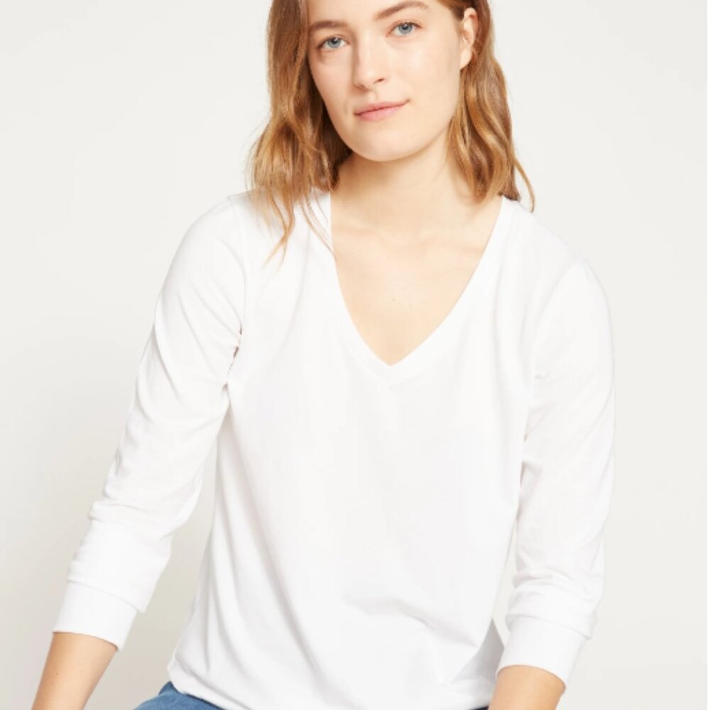 NWT Universal Standard V-Rex Tshirt